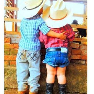 Meet your Posher, Becky